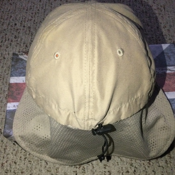 Akumal Fly Fishing Hat/Cap - Picture 2 of 7